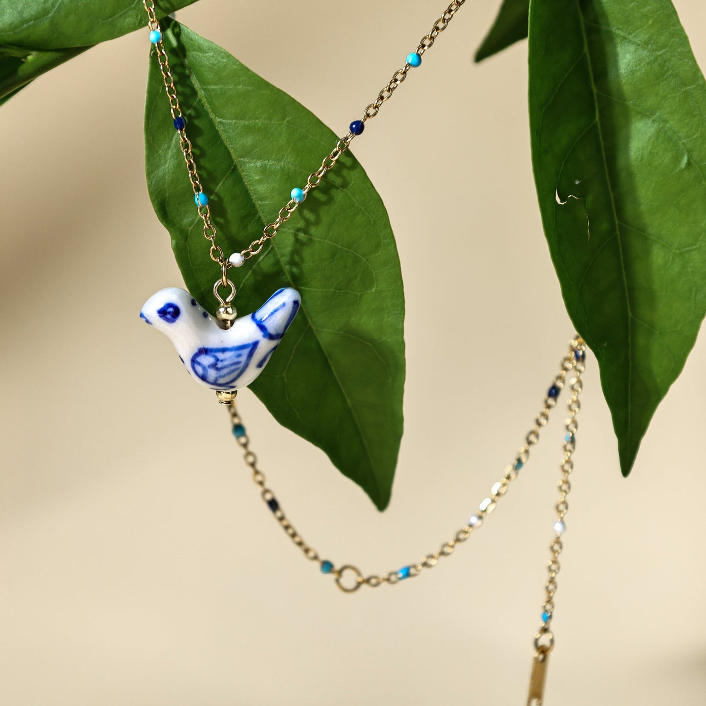 Bird - Shaped Porcelain beads – Handmade Necklace (4 colors options) - EenPorcelain