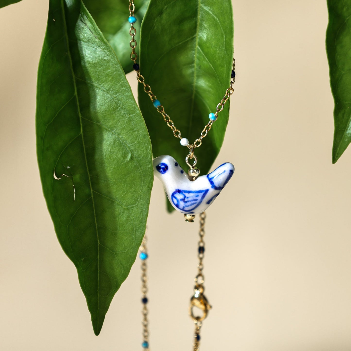 Bird - Shaped Porcelain beads – Handmade Necklace (4 colors options) - EenPorcelain