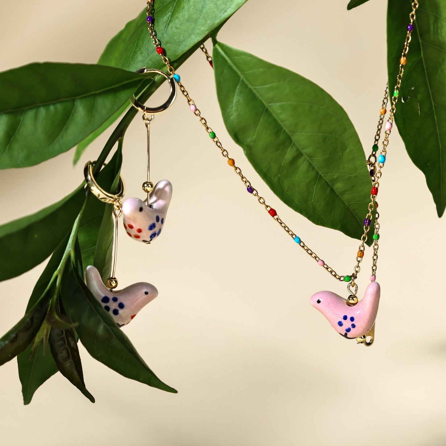Bird - Shaped Porcelain beads – Handmade Necklace (4 colors options) - EenPorcelain