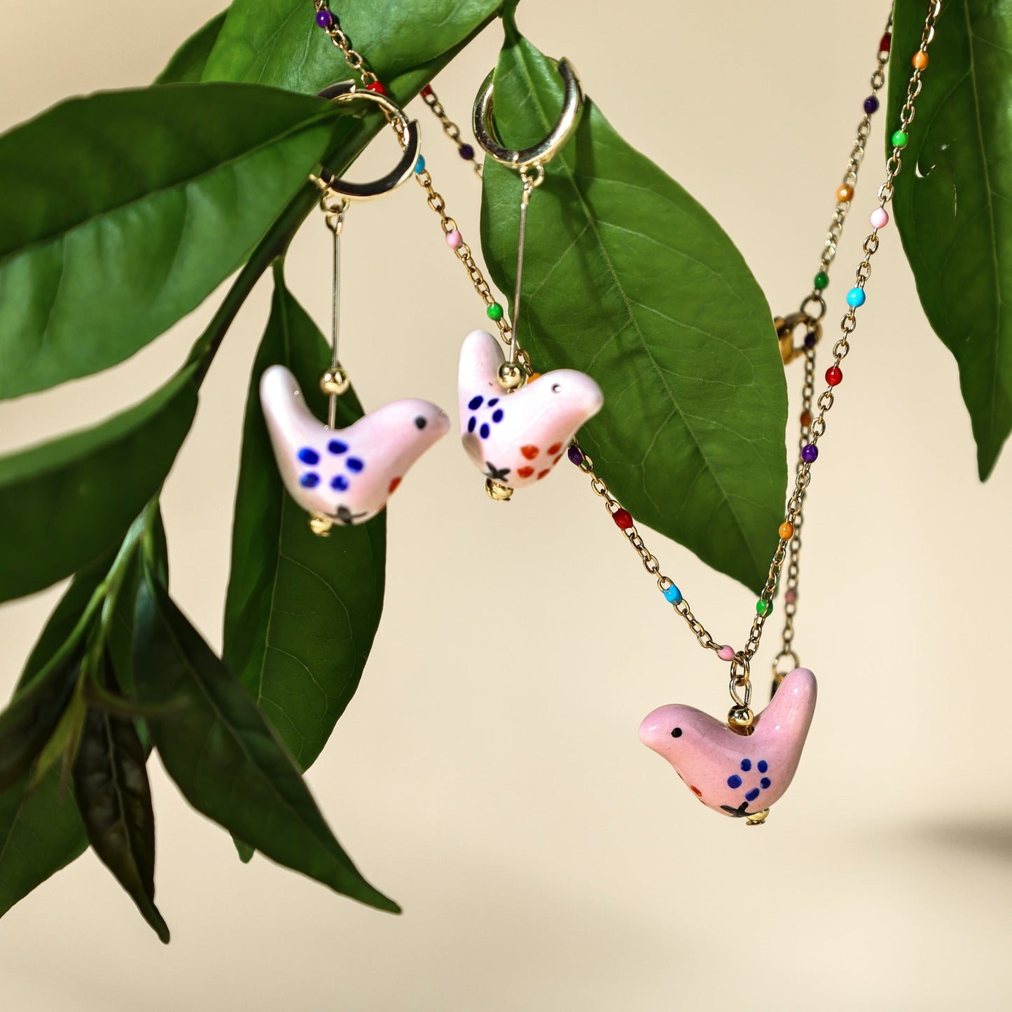 Bird - Shaped Porcelain beads – Handmade Necklace (4 colors options) - EenPorcelain