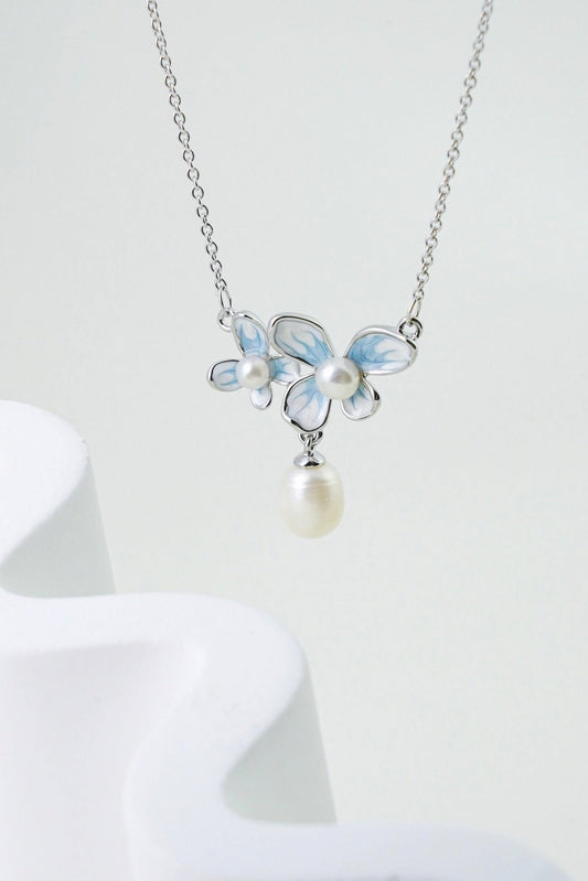 Bloom Pearl Necklace – Hand - Painted Enamel & Freshwater Pearl - EenPorcelain