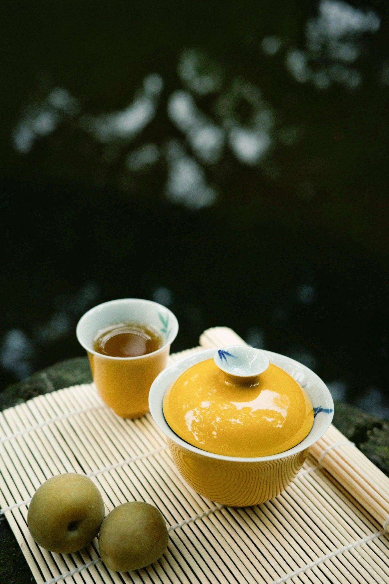 traditional-chinese-yellow-glazed-tea-cup-x2-4-pattern-options, EenPorcelain