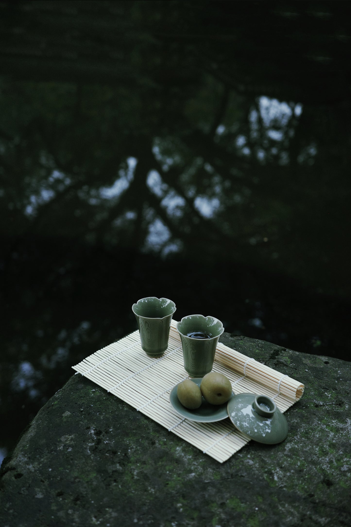 Emerald Green Handcrafted Gaiwan: Elegant Tea Ware and Home Decor