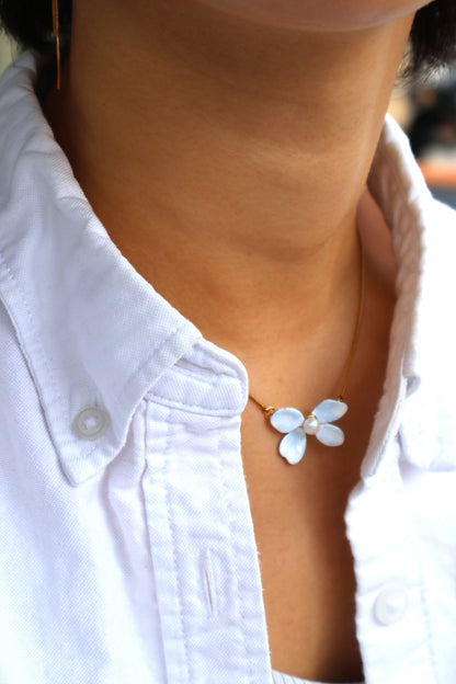 Bloom Necklace – Enamel Flower with Fresh - water Pearl - EenPorcelain