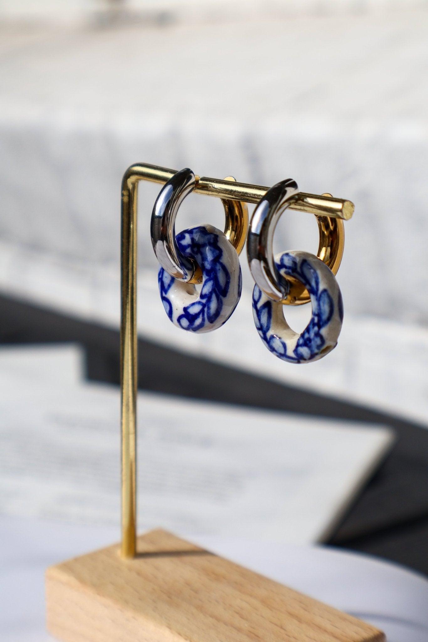 twist-hoop-earrings, EenPorcelain 