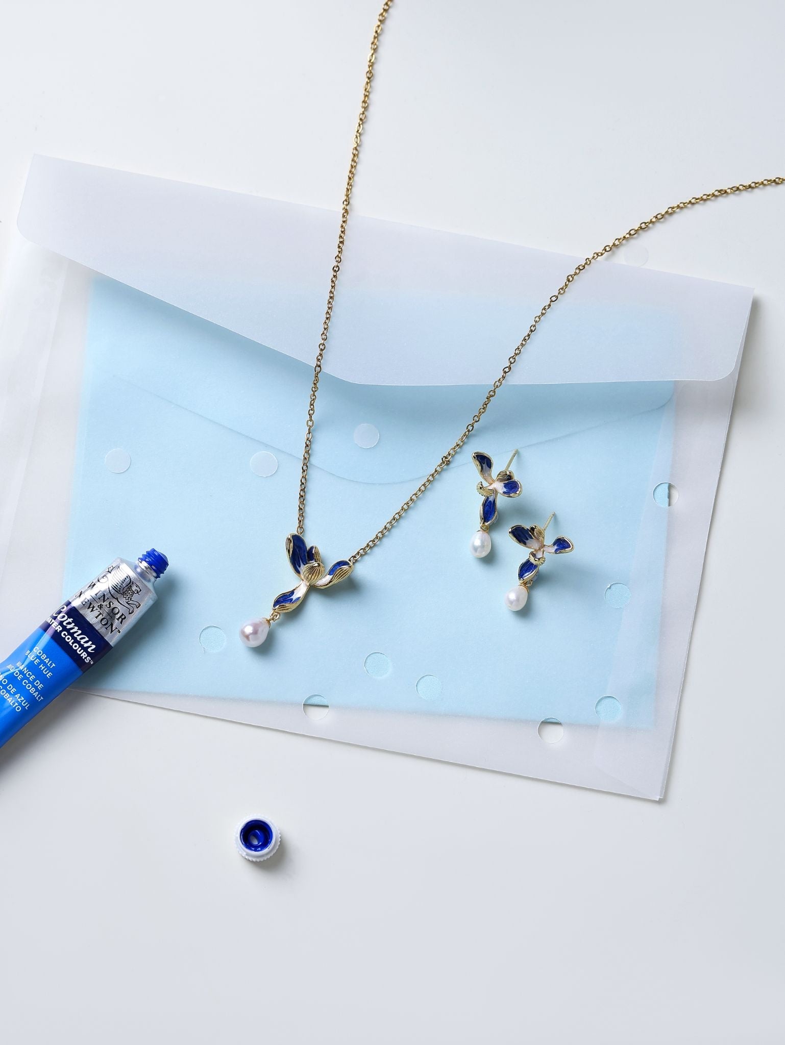 Flora Orchid Necklace - Pearl - EenPorcelain-Enamel Painted Jewelry