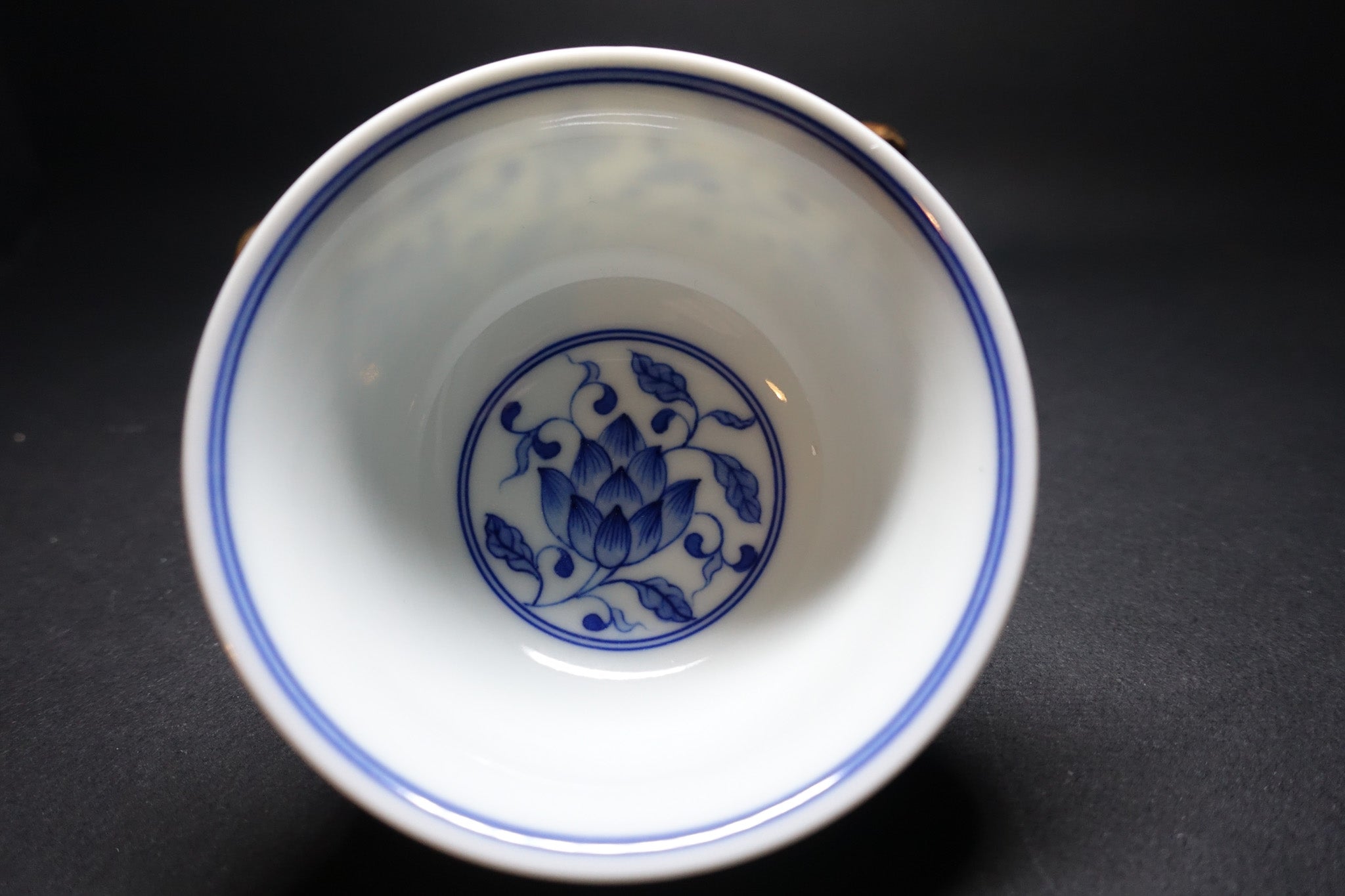 copy-of-hand-painted-bamboo-bell-shaped-tea-cup-exclusive-customization-from-jingdezhen, EenPorcelain 