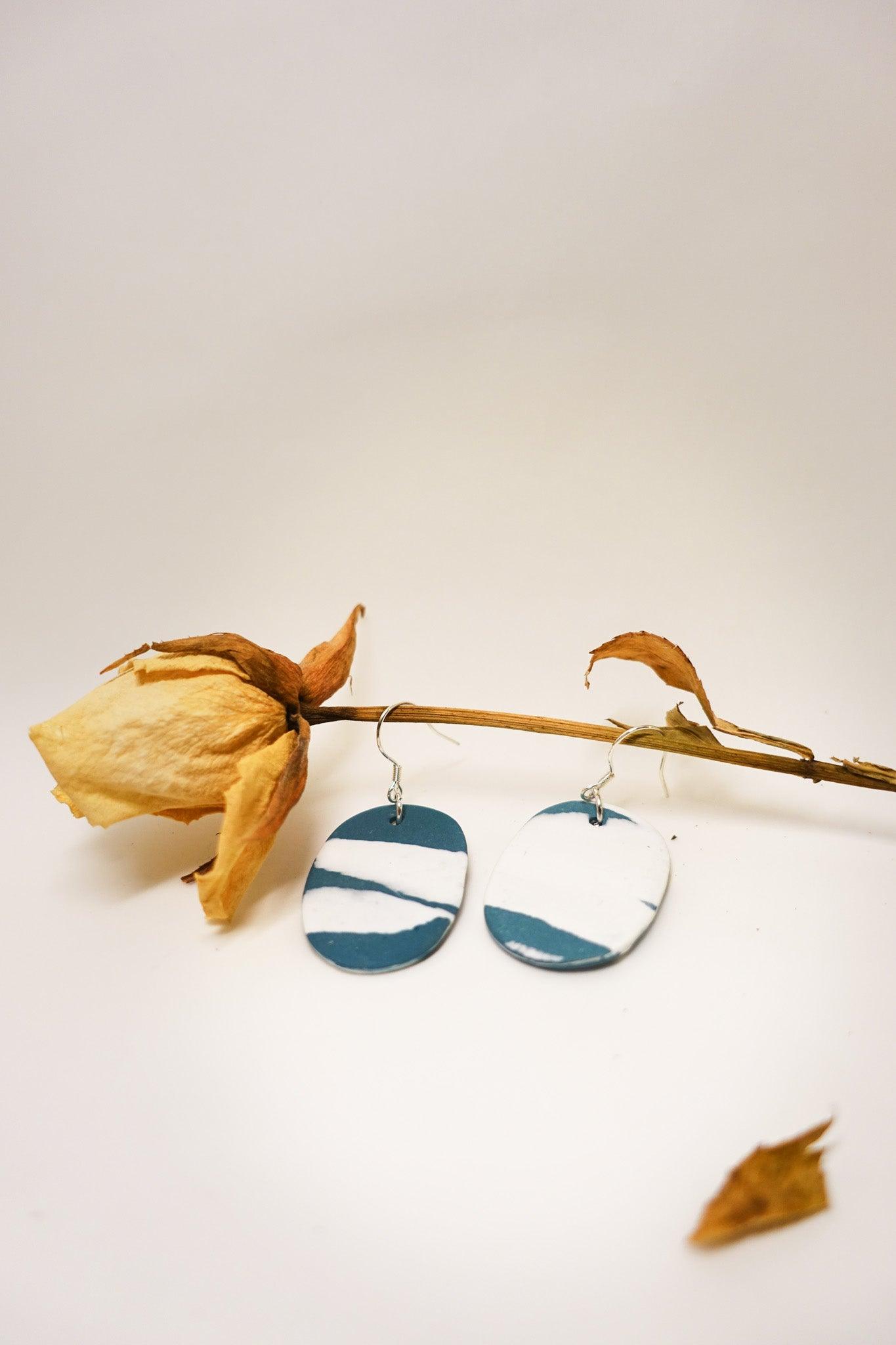 handmade-original-ceramic-shard-earrings, EenPorcelain 