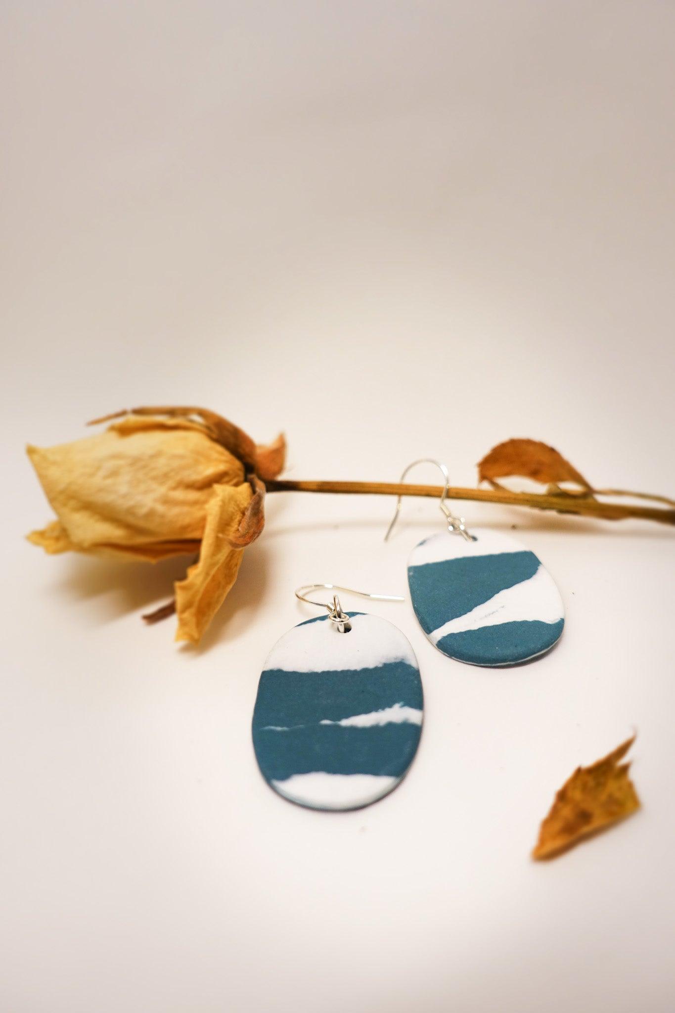 handmade-original-ceramic-shard-earrings, EenPorcelain 
