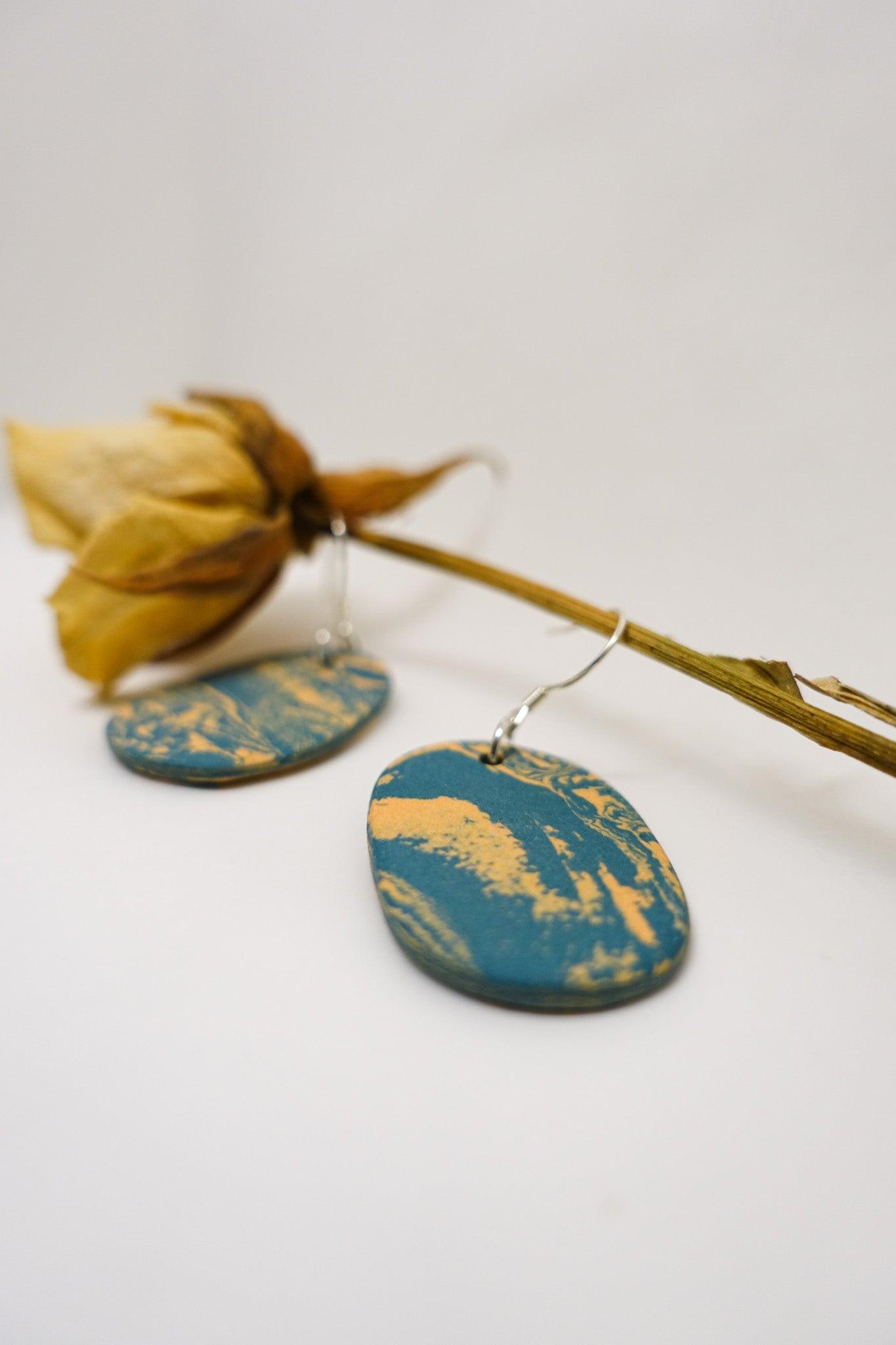 copy-of-handmade-original-ceramic-shard-earrings-blue-white, EenPorcelain 