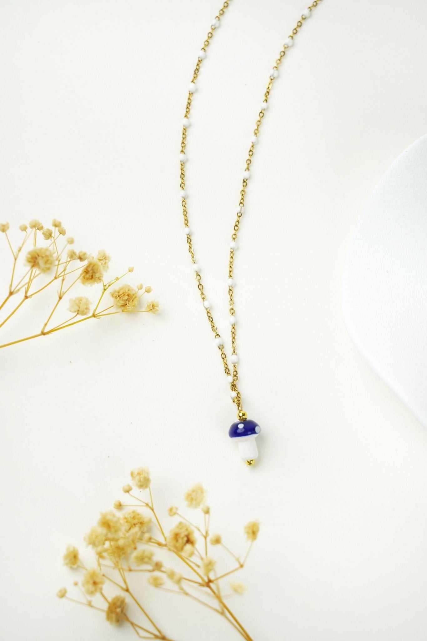 Mushroom Pendant Necklace – Hand - Painted Ceramic Charm - EenPorcelain