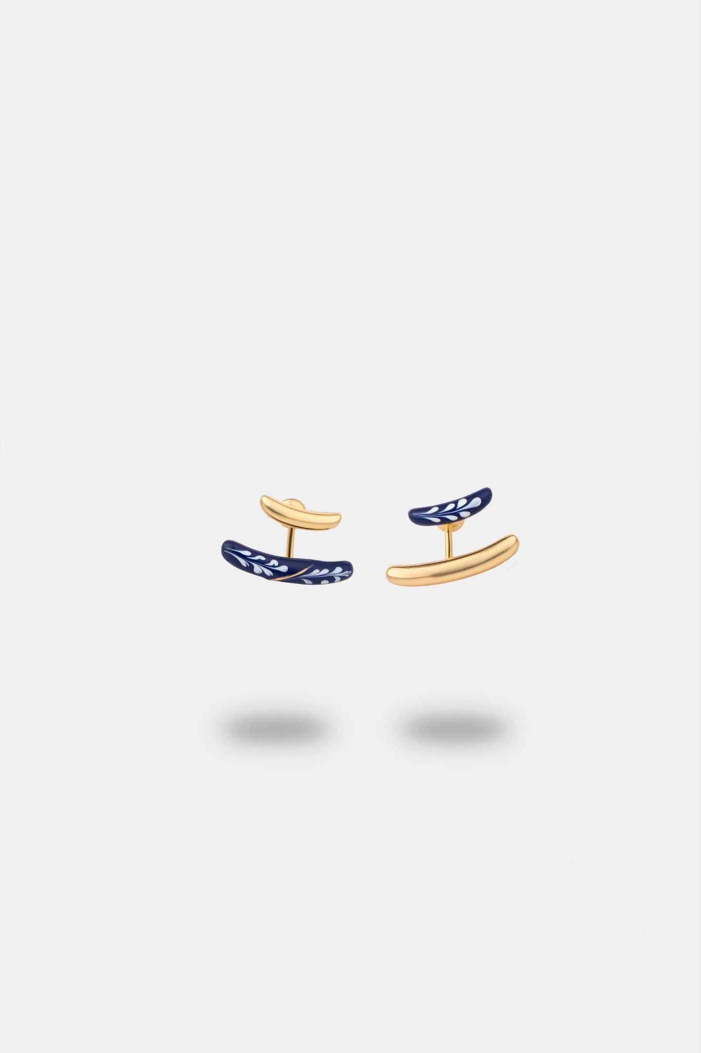 Enamel front-and-back Earrings — White