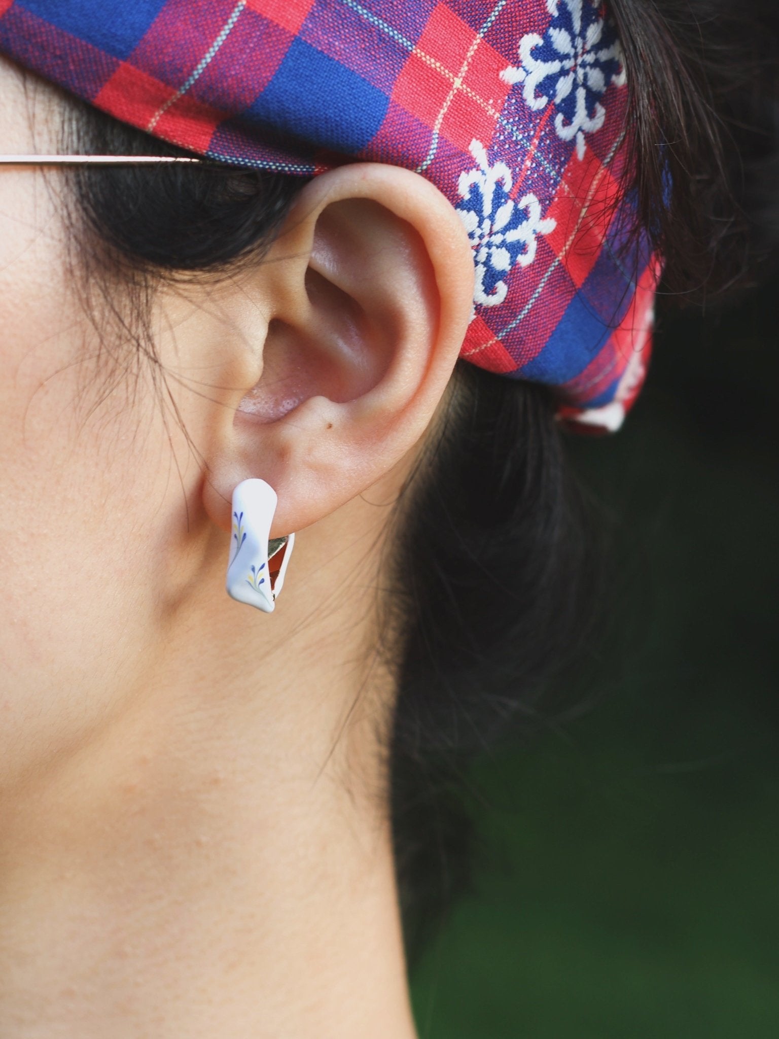 Stellar Hoop Earrings — White - EenPorcelain-Enamel Painted Jewelry