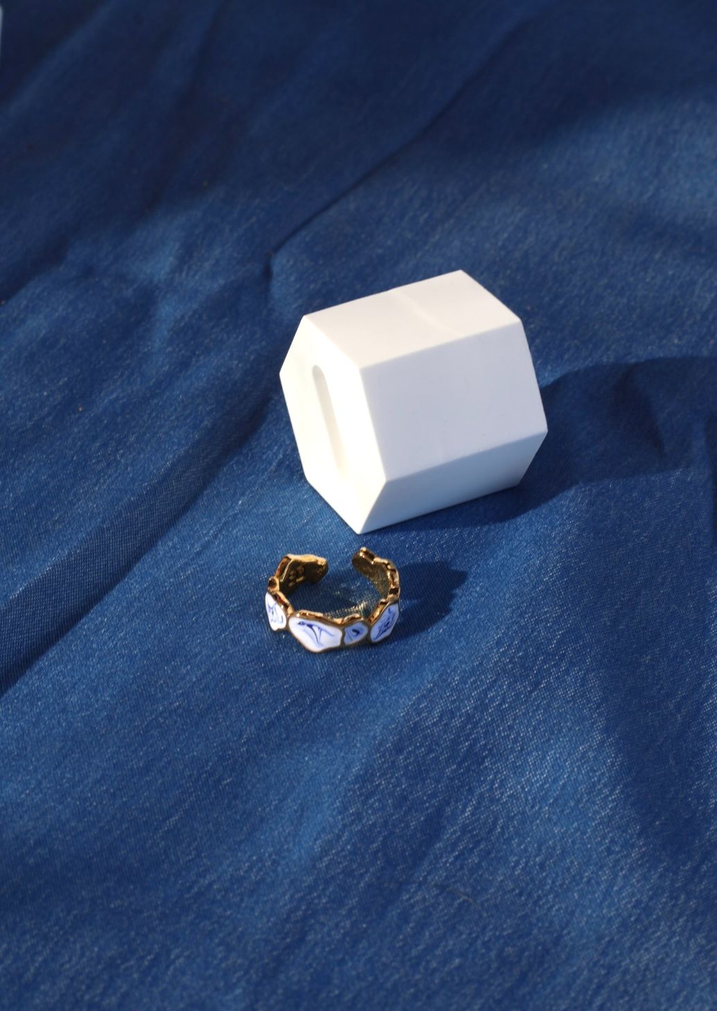 Stellar Inflow Ring - Cloudy Stone - EenPorcelain