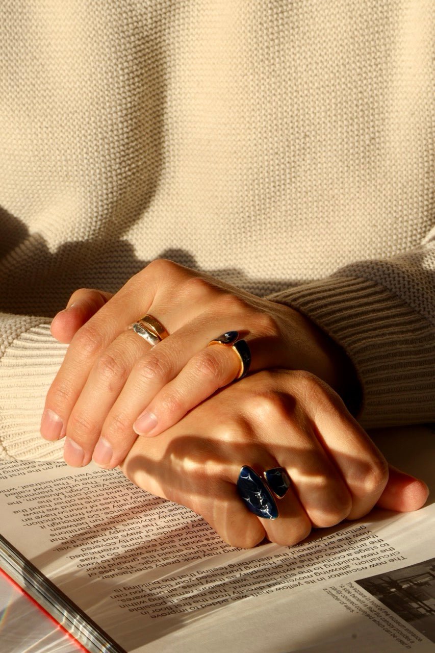 Stellar Lux Ring - Dark Blue (2 Shape Options) - EenPorcelain