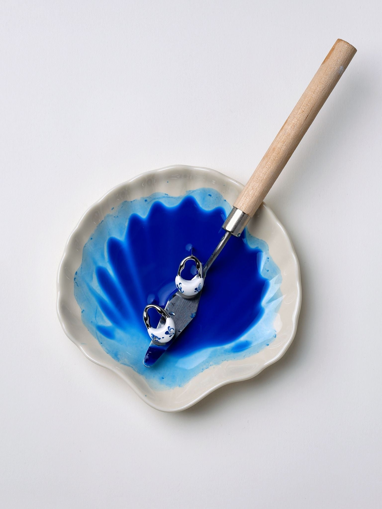 Stellar Tide Studs Earrings — White & Blue · Small - EenPorcelain-Enamel Painted Jewelry
