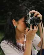 Varia Bloom Earrings – Enamel Flower with Detachable Gold Tassels - EenPorcelain
