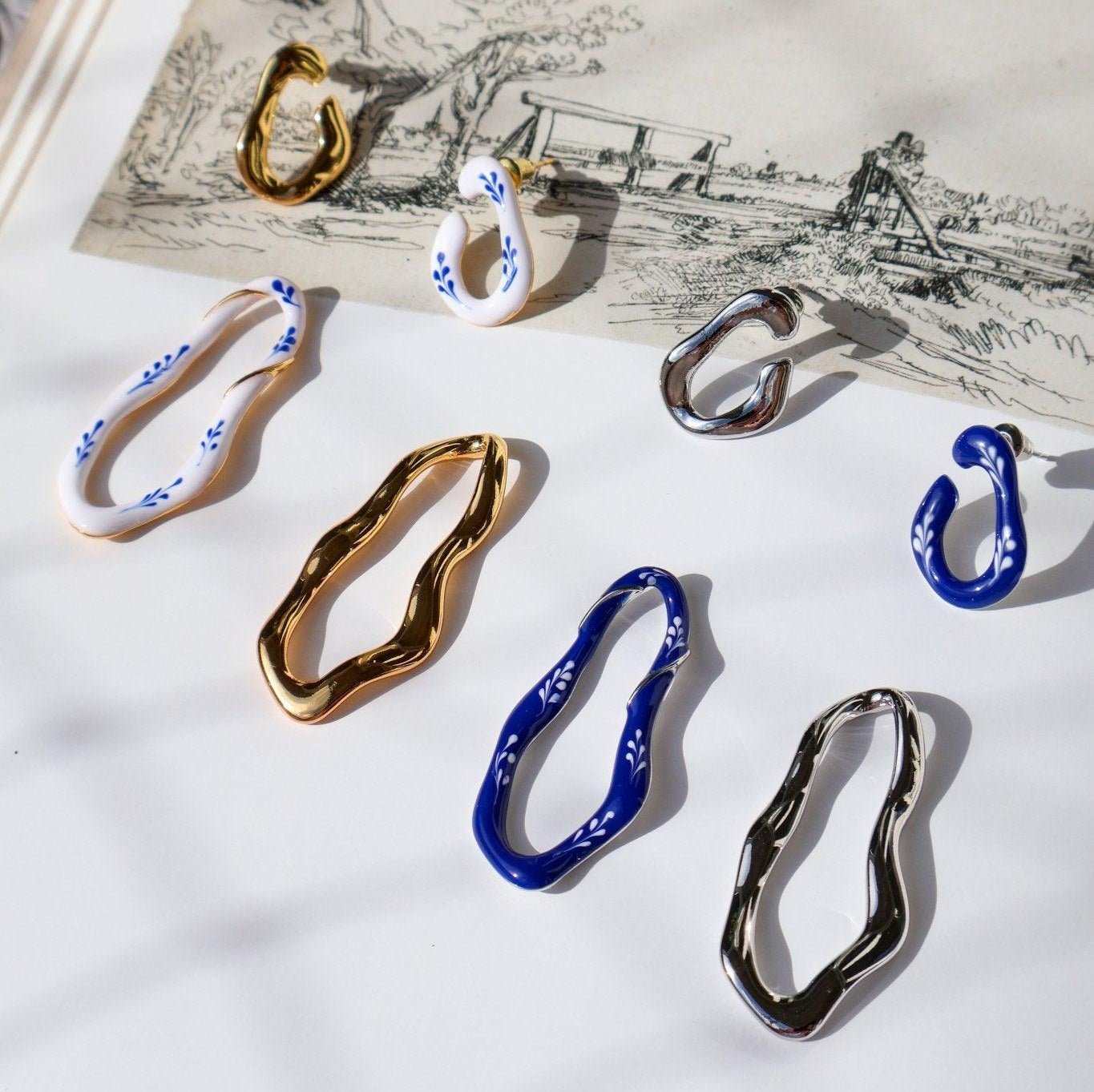 Varia Enamel 2 - in - 1 Earrings — Blue & Gold - EenPorcelain