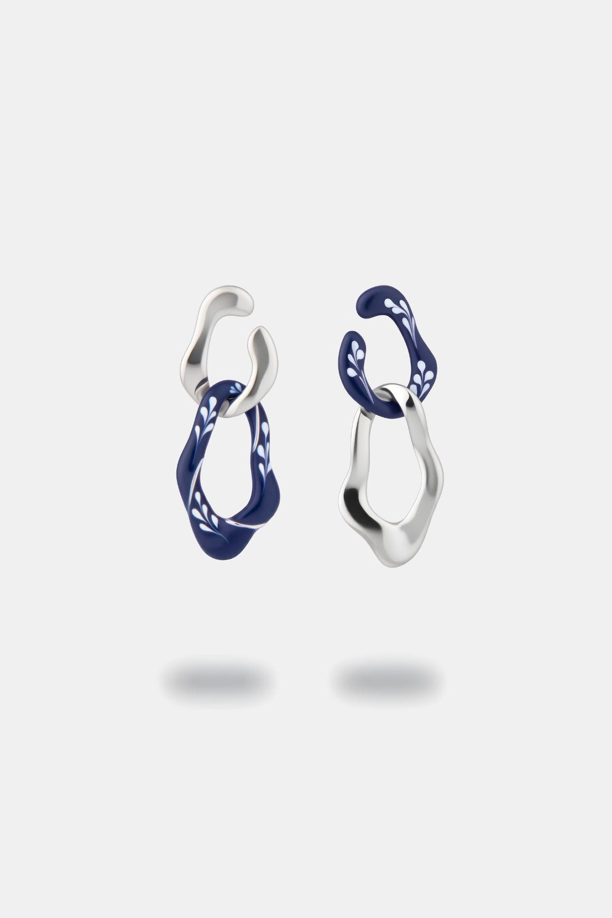 Varia Enamel 2 - in - 1 Earrings (mini) — Blue & Silver - EenPorcelain