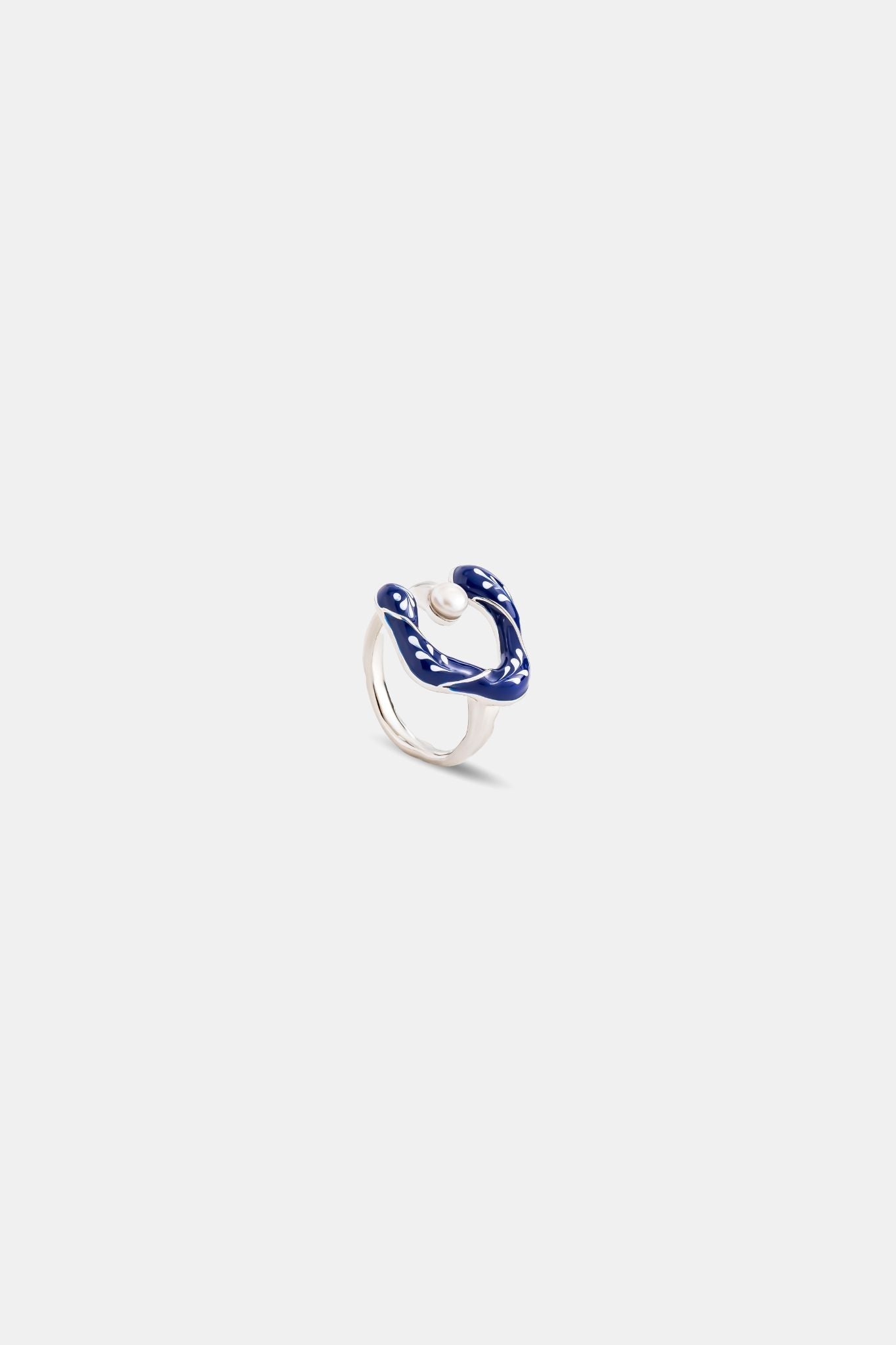 Varia Flower Ring - Pearl (two color options) - EenPorcelain