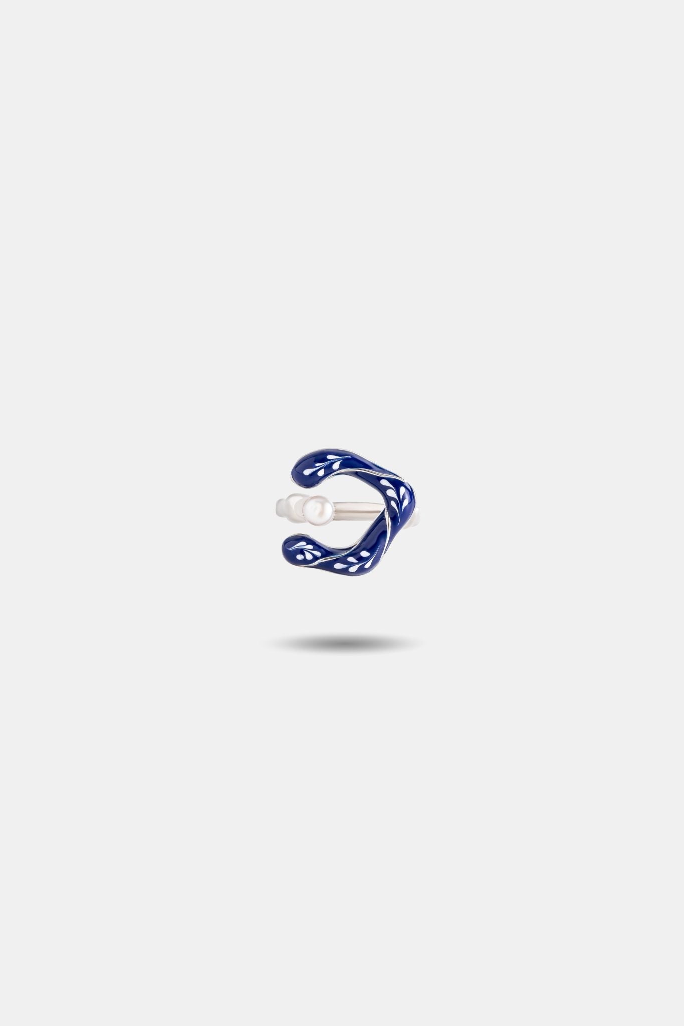 Varia Flower Ring - Pearl (two color options) - EenPorcelain