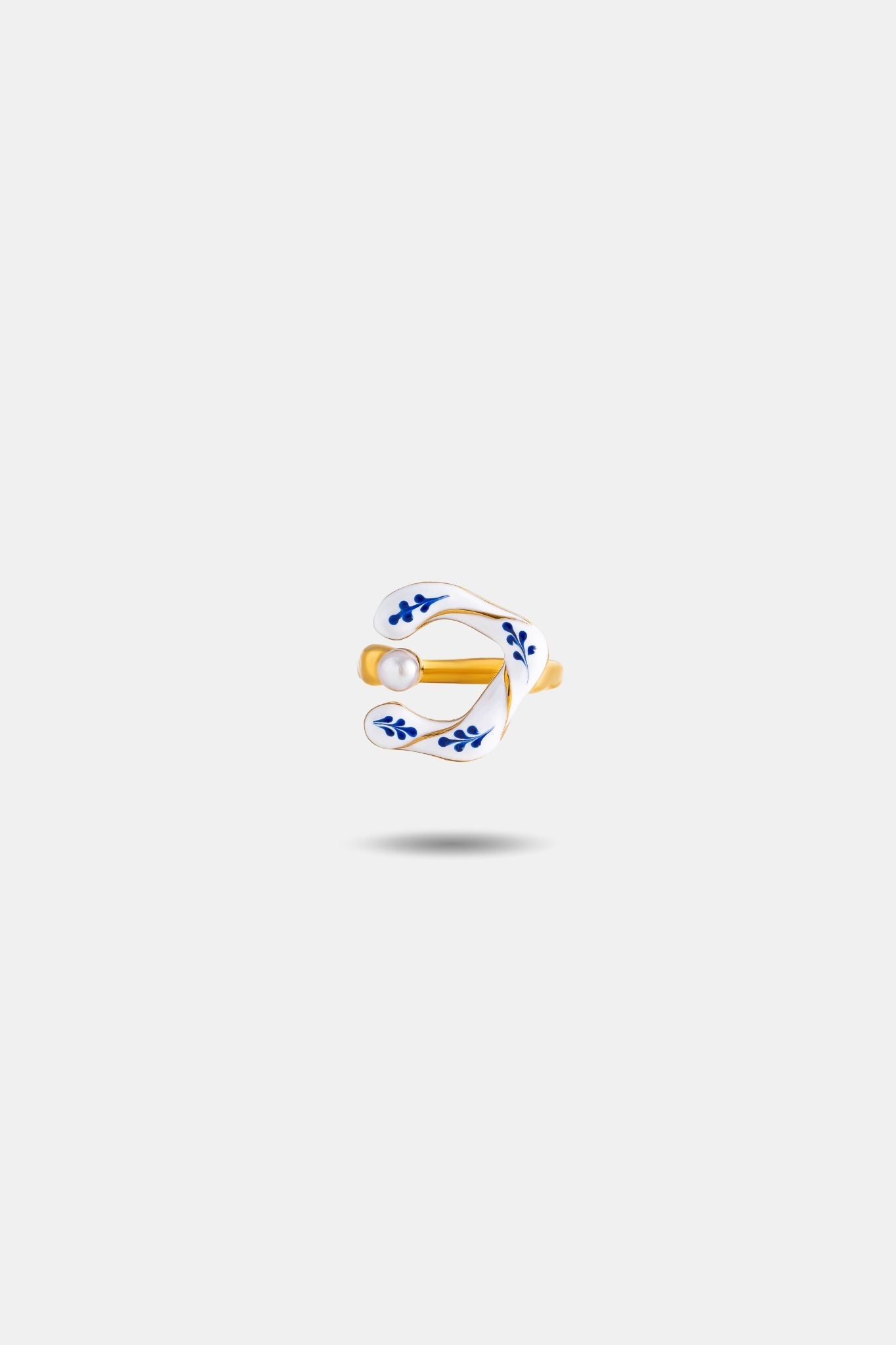 Varia Flower Ring - Pearl (two color options) - EenPorcelain
