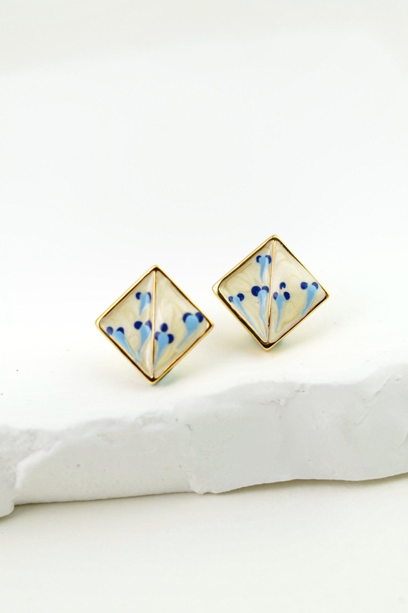 Varia Porcelain Pattern Earrings with Drop – Detachable Lapis & Pearl - EenPorcelain