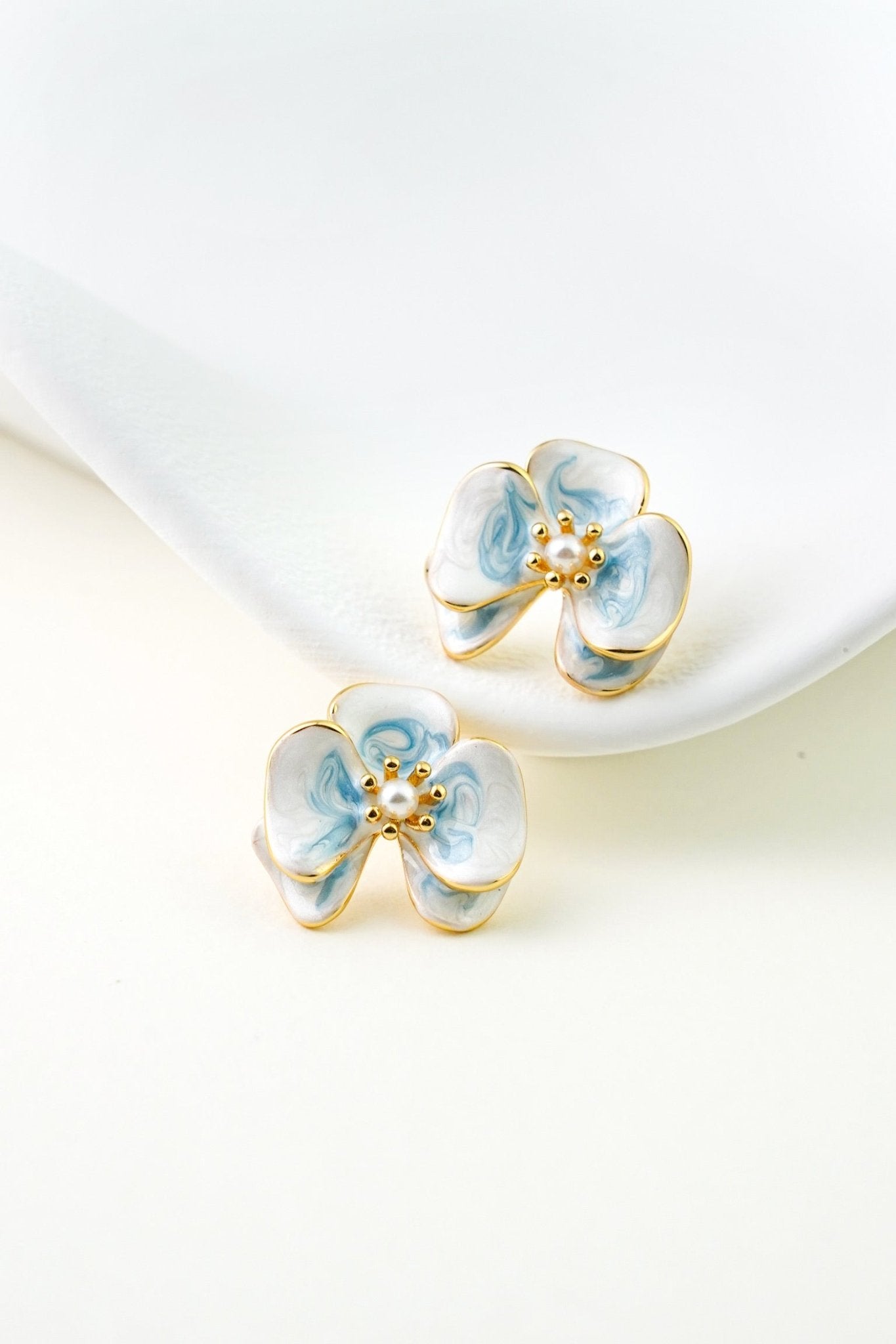 Viola Bloom Earrings – Enamel Flower with Pearl Accent - EenPorcelain