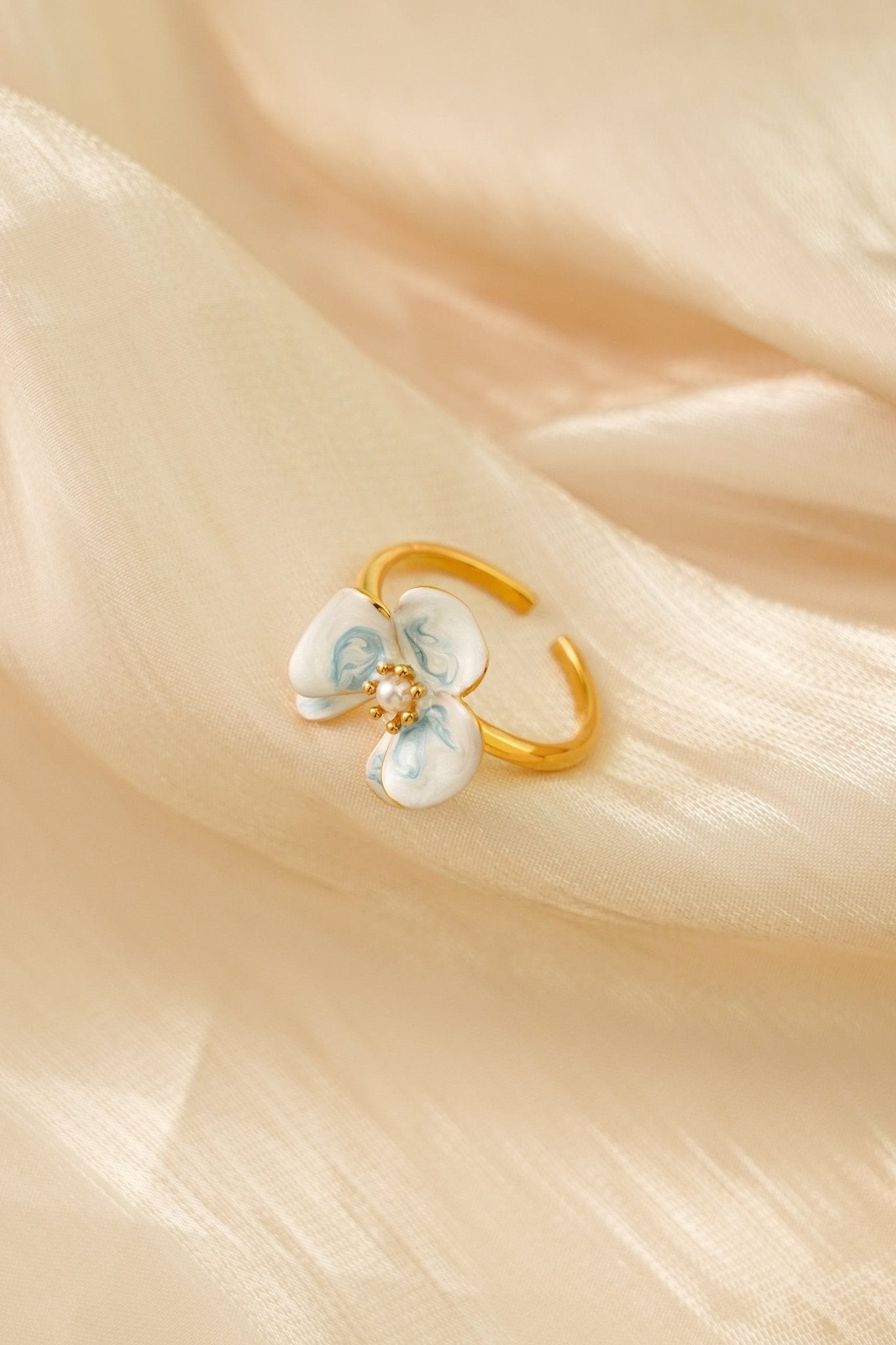 Viola Bloom Ring – Enamel Flower with Pearl Accent - EenPorcelain